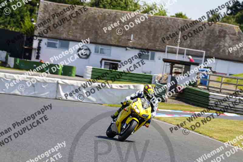 enduro digital images;event digital images;eventdigitalimages;mallory park;mallory park photographs;mallory park trackday;mallory park trackday photographs;no limits trackdays;peter wileman photography;racing digital images;trackday digital images;trackday photos